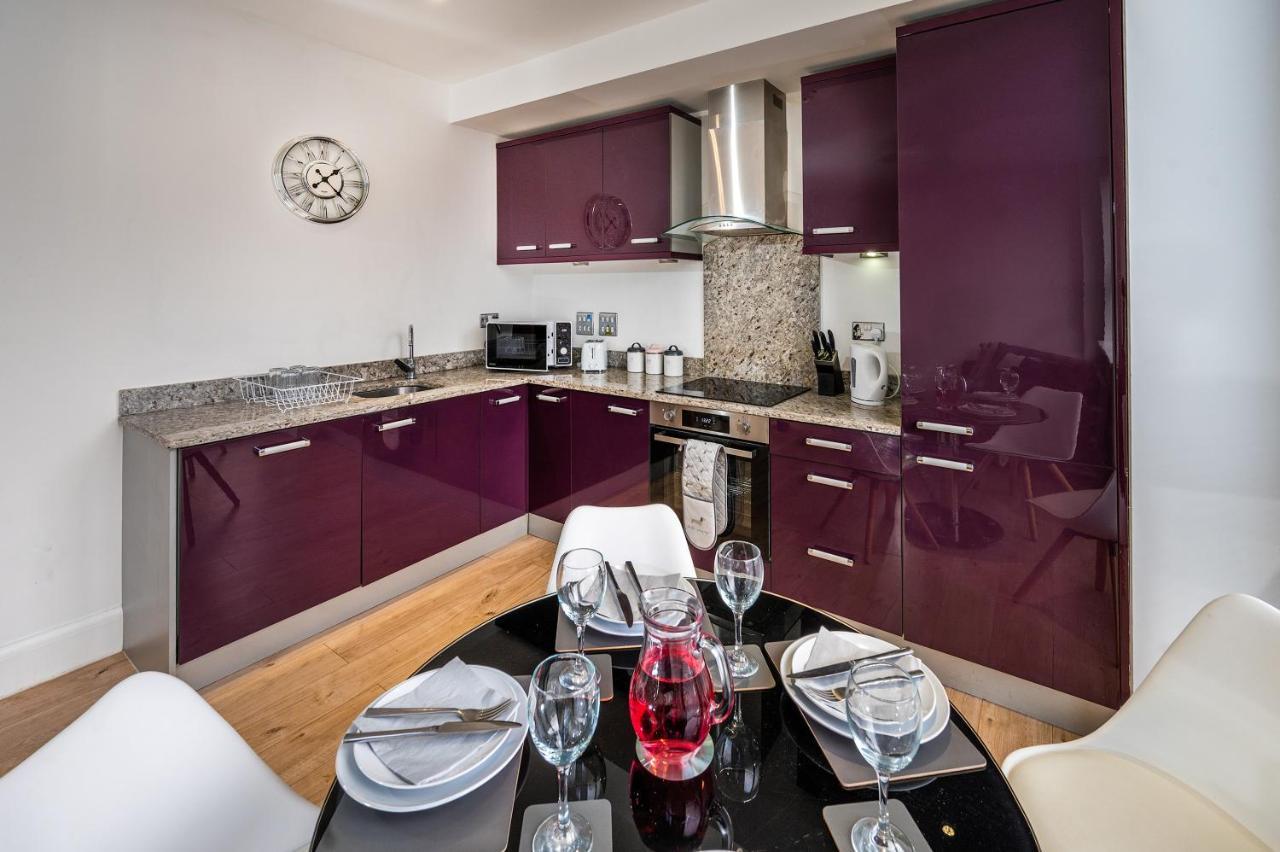 Modern & Spacious 2-Bed Flat With Secure Parking Reading Luaran gambar